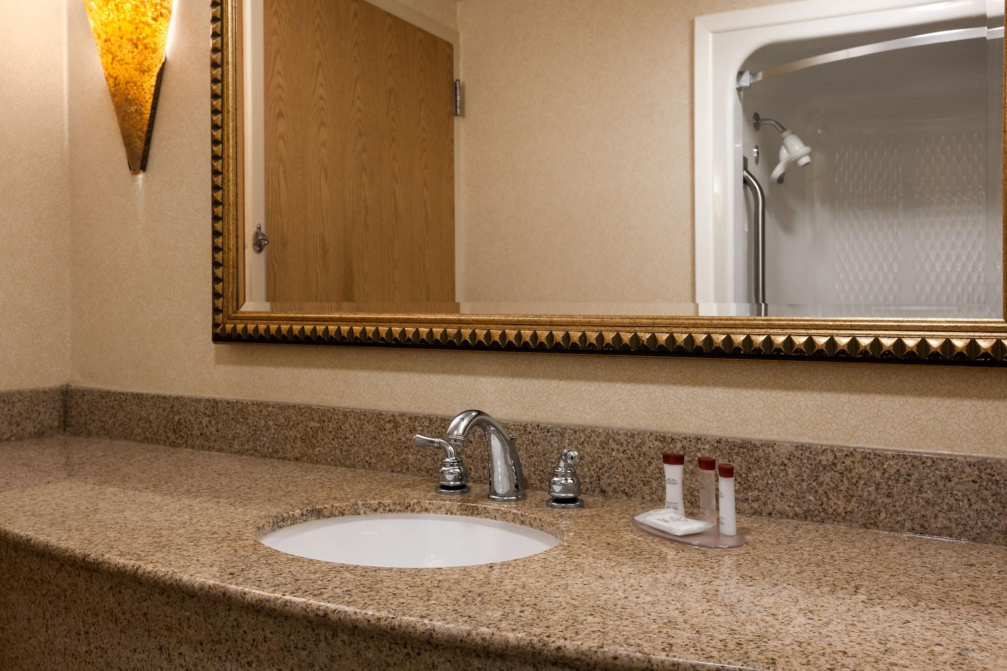 Ramada By Wyndham Toms River Dış mekan fotoğraf